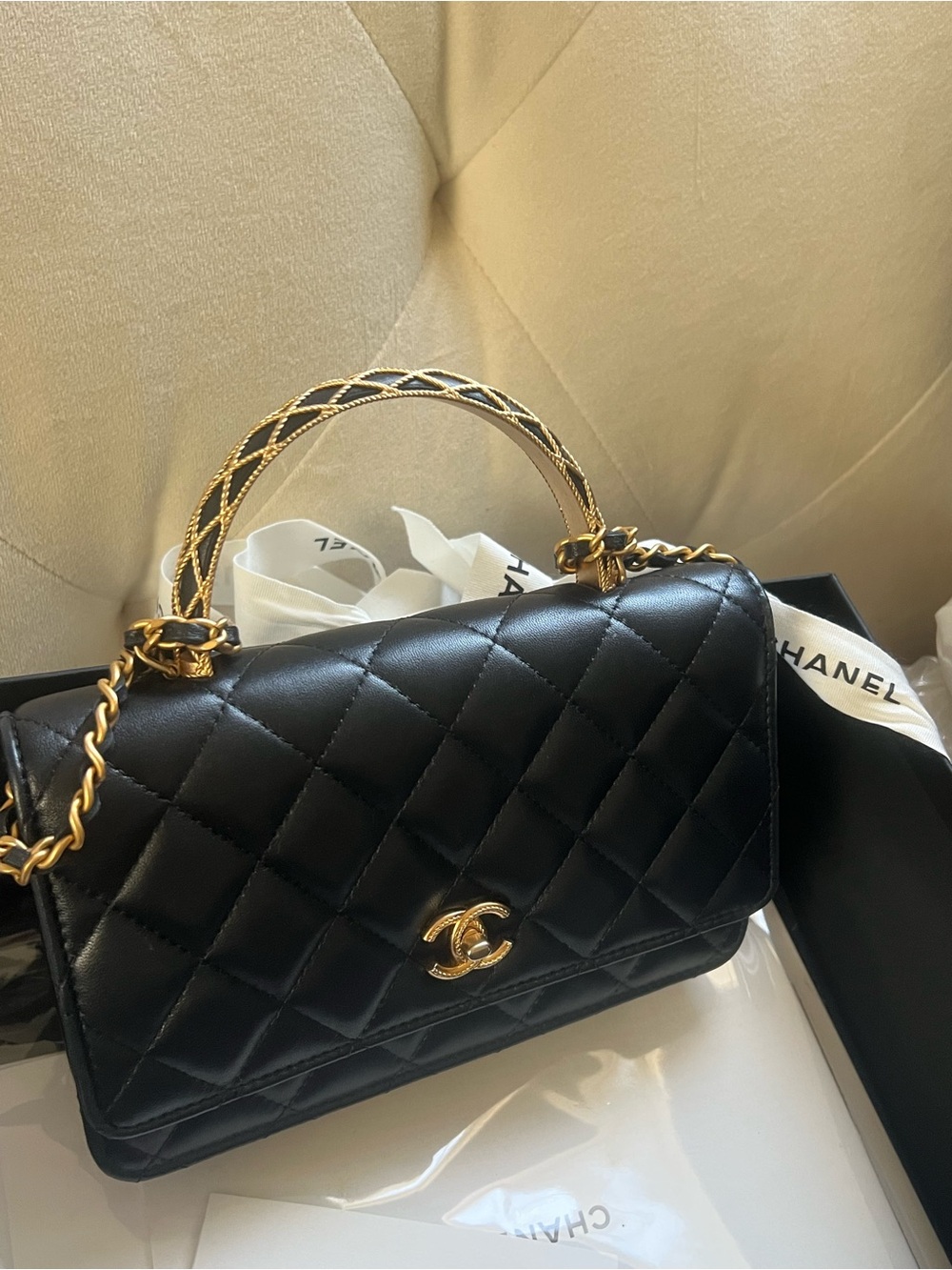 Chanel Top Handle WOC crossbody - Picture 6 of 10